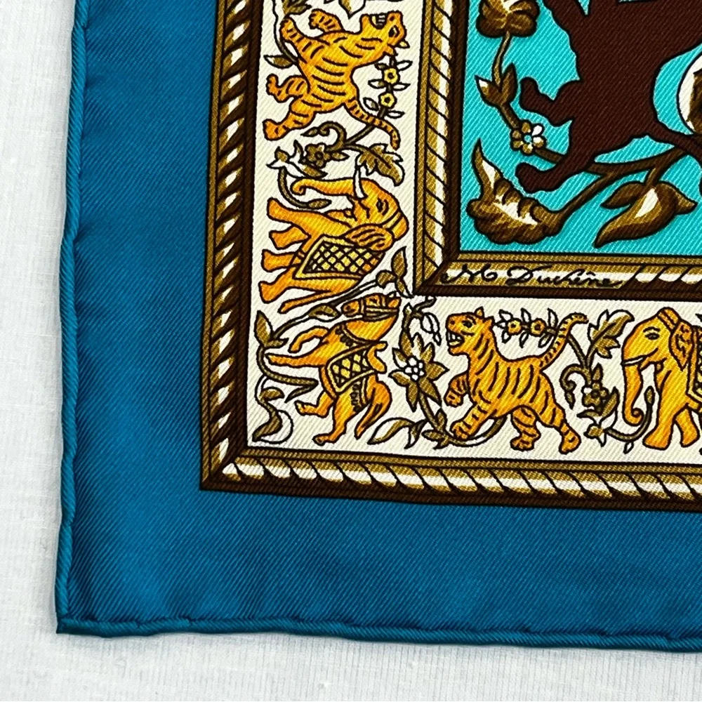Hermes Chasse En Inde Scarf in Turquoise Blues 90cm - Picture 5 of 6